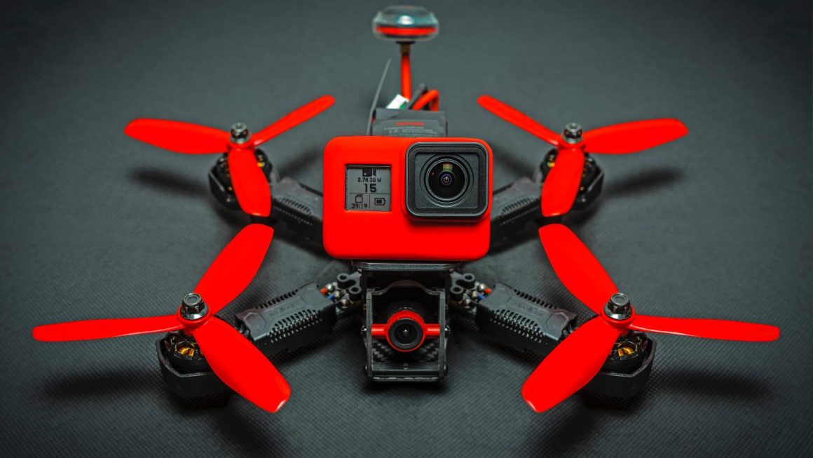 Дроны для начинающих: полный гид по выбору первого квадрокоптера - 1